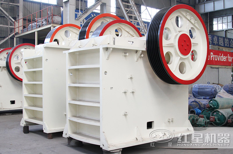 PE-750x1060顎式破碎機(jī)圖片 PE-750x1060顎式破碎機(jī)圖片